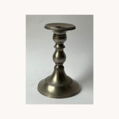 Μεταλλικό κηροπήγιο σε αντικέ ύφος