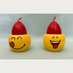 Κεραμικές Αυγουλιέρες "Emoji". Eντονο κίτρινο χρώμα και απεικονίζουν χαρούμενα emojis